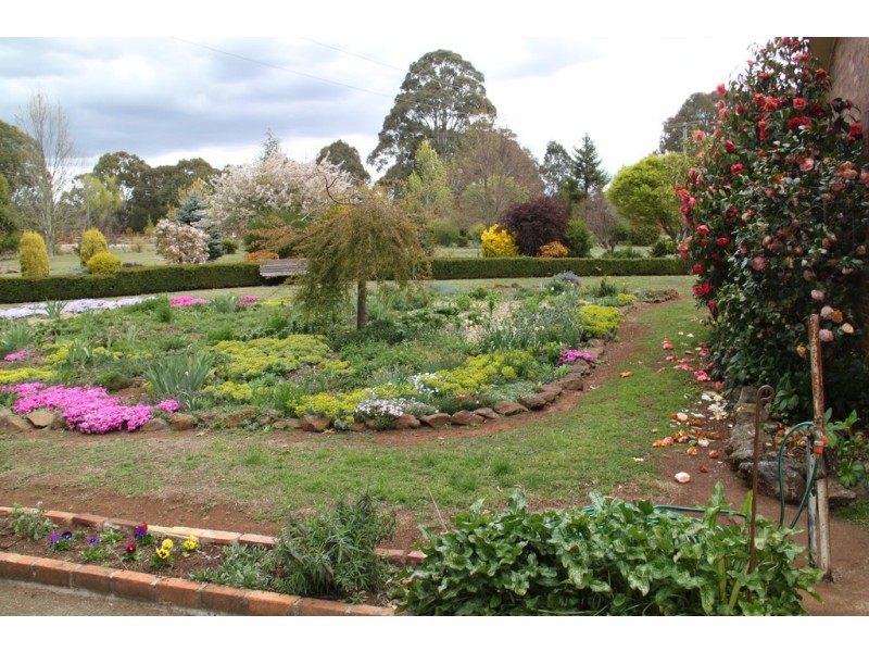 11 Andeva Road, Tamworth NSW 2340