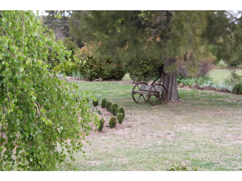 11 Andeva Road, Tamworth NSW 2340