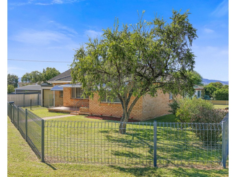 20 Campbell Street, Tamworth NSW 2340