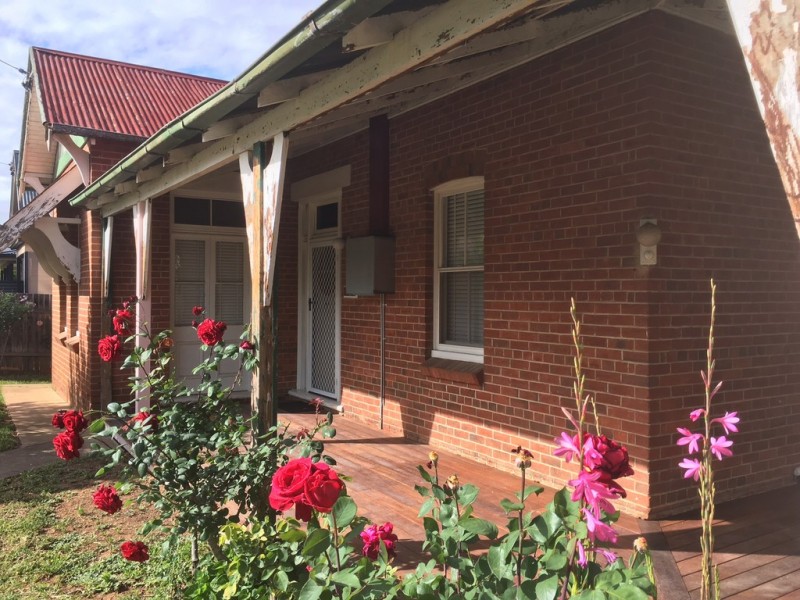 107 Carthage Street, Tamworth NSW 2340