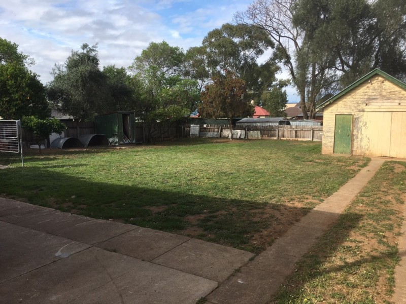107 Carthage Street, Tamworth NSW 2340