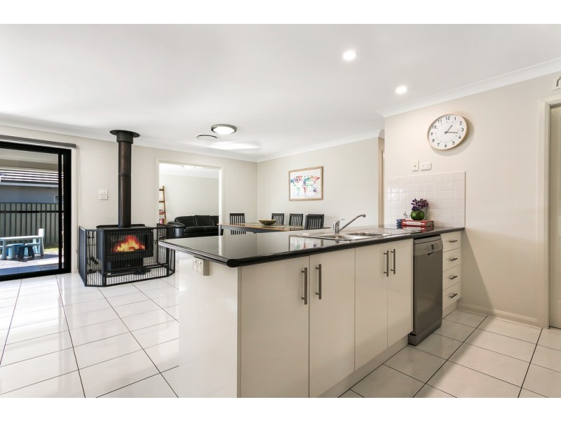 66 The Heights, Tamworth NSW 2340
