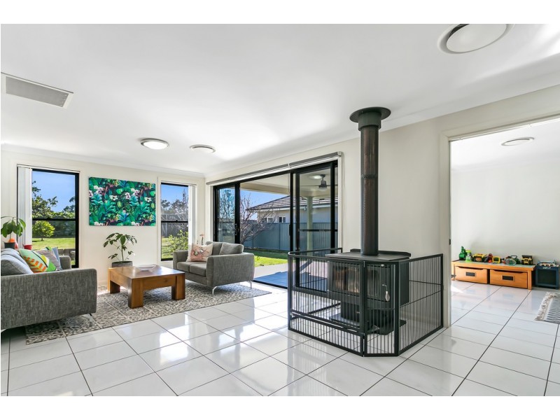 66 The Heights, Tamworth NSW 2340