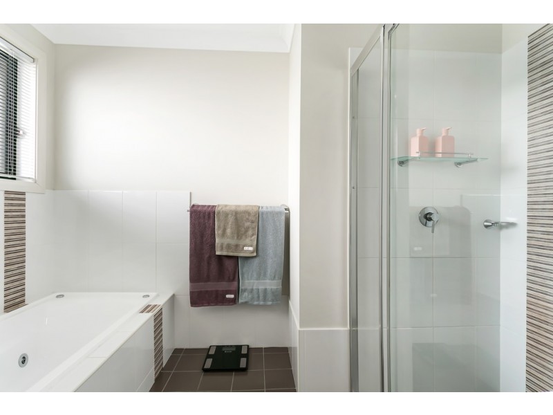 66 The Heights, Tamworth NSW 2340
