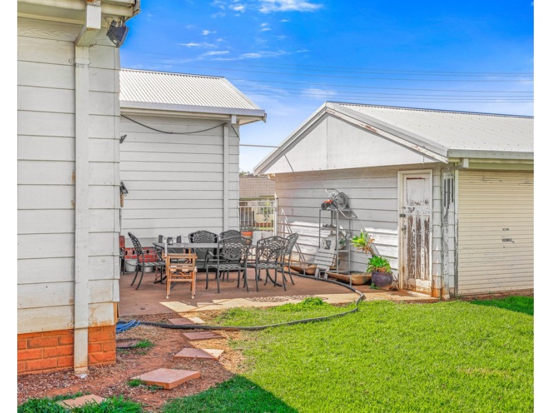33 Wilburtree Street, Tamworth NSW 2340