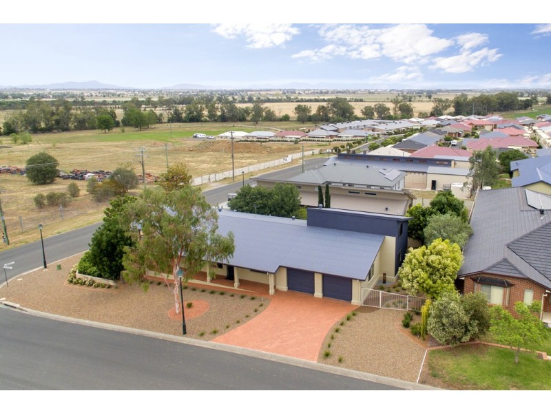 44 Johnston Street, Tamworth NSW 2340