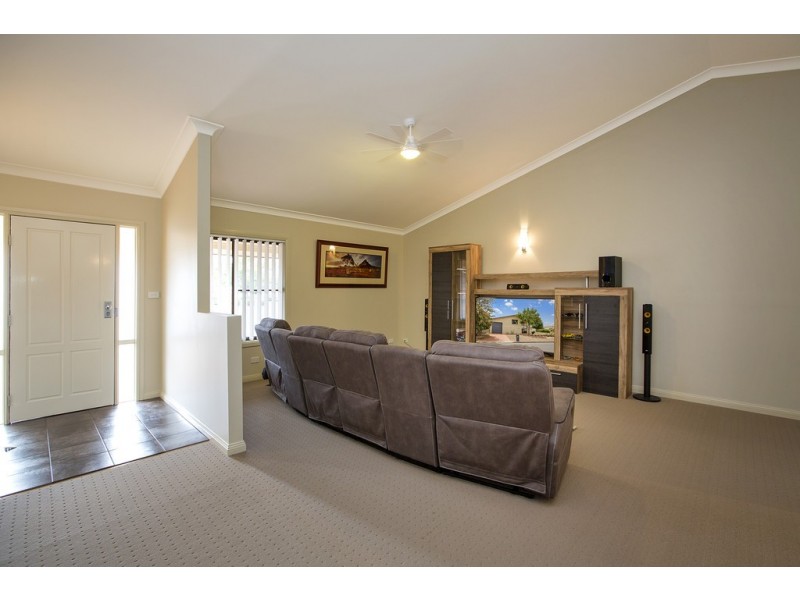 44 Johnston Street, Tamworth NSW 2340