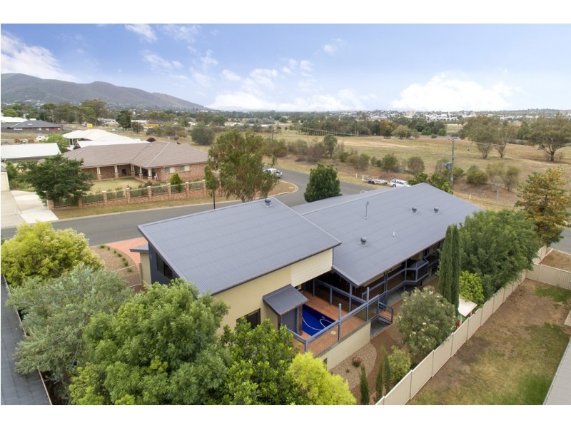 44 Johnston Street, Tamworth NSW 2340