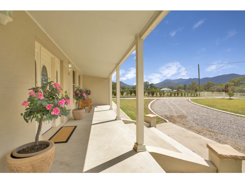 27 Edward Street, Moonbi NSW 2353