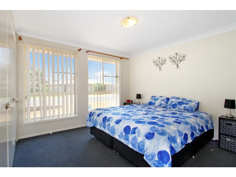 4 Burdekin Place, Tamworth NSW 2340