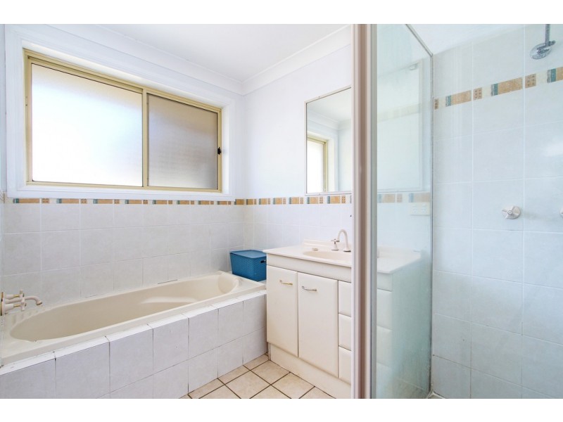 4 Burdekin Place, Tamworth NSW 2340
