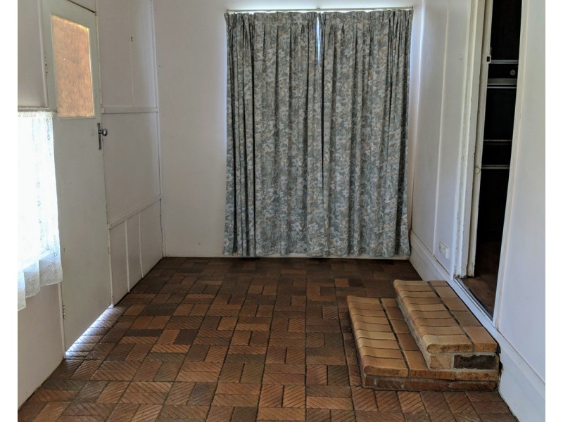 4 Cobley Avenue, Tamworth NSW 2340