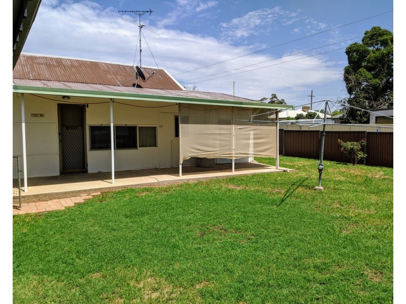 4 Cobley Avenue, Tamworth NSW 2340