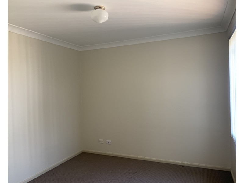 2/36 William Street, Tamworth NSW 2340