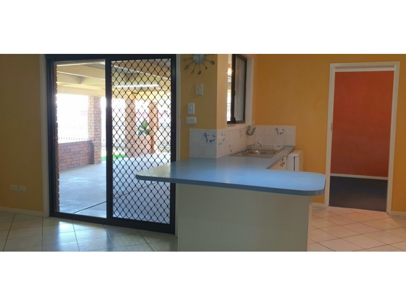 14 Osprey Way, Tamworth NSW 2340