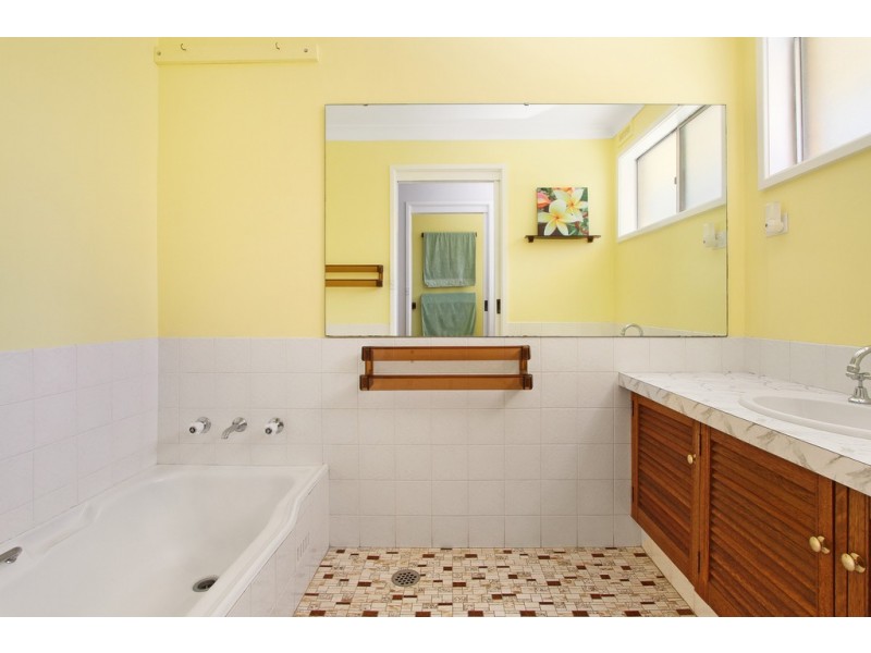 9 Quambi Street, Tamworth NSW 2340