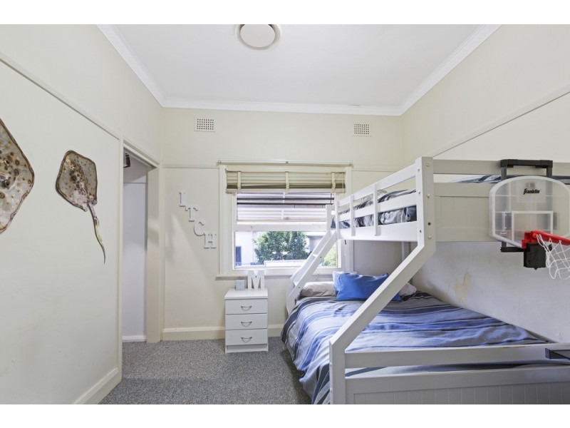 135 Upper Street, Tamworth NSW 2340