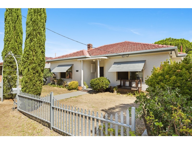 135 Upper Street, Tamworth NSW 2340