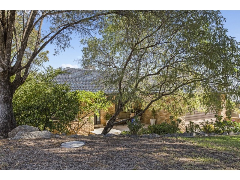 15 Dekalb Street, Tamworth NSW 2340