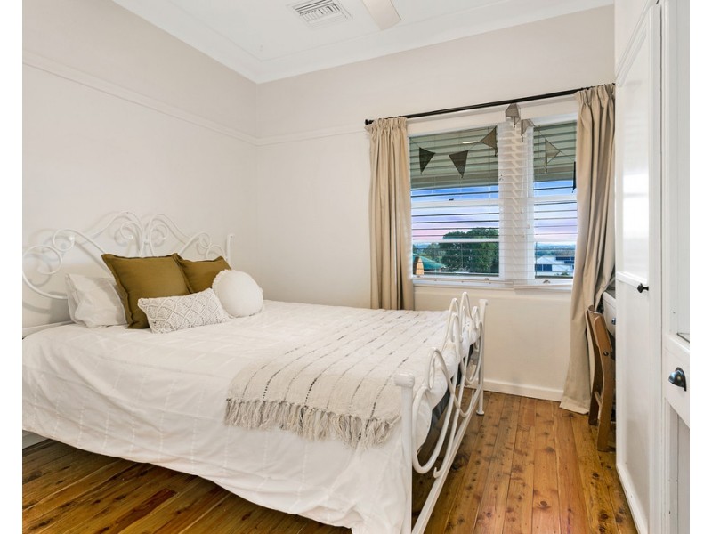 126 Upper Street, Tamworth NSW 2340
