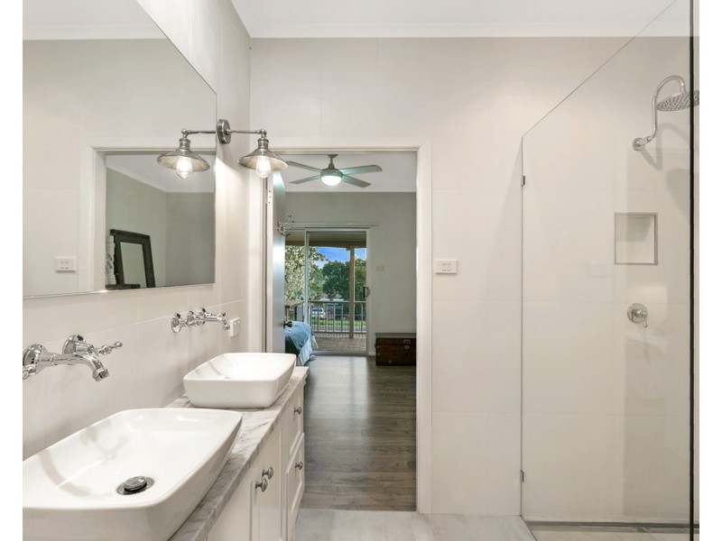 126 Upper Street, Tamworth NSW 2340