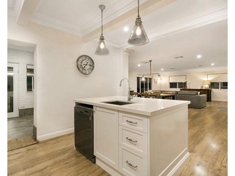 126 Upper Street, Tamworth NSW 2340