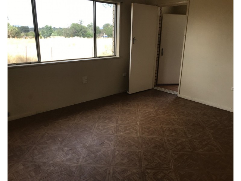 8 Crawford Street, Tamworth NSW 2340