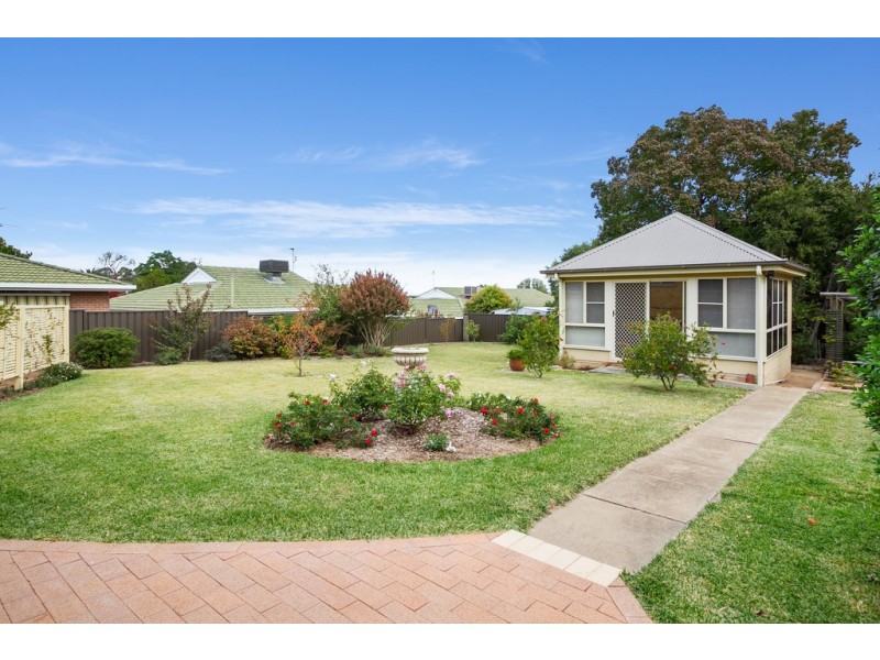 155 Carthage Street, Tamworth NSW 2340