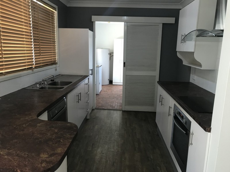 14 Allawah Street, Tamworth NSW 2340