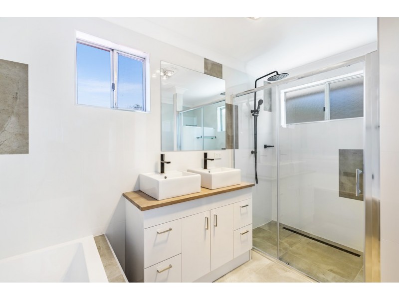 10 Dekalb Street, Tamworth NSW 2340