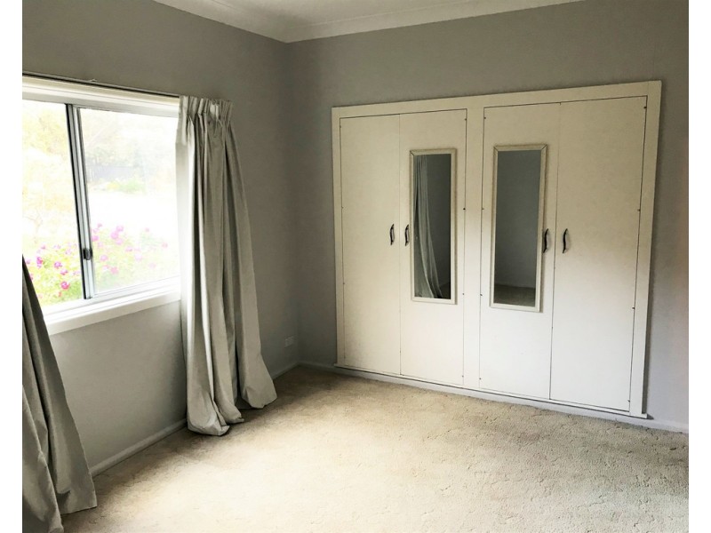 32 Hall Street, Tamworth NSW 2340