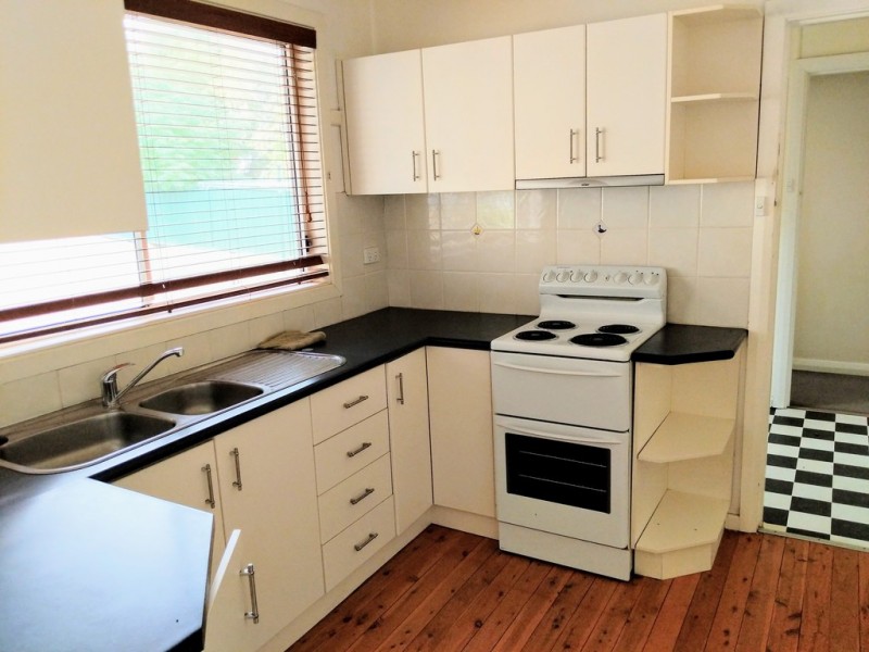 16 Sapphire Crescent, Tamworth NSW 2340