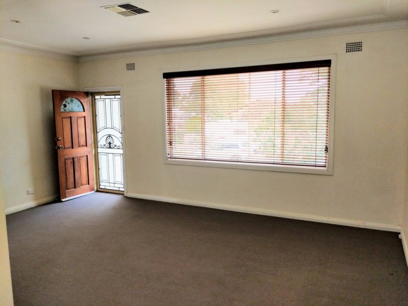 16 Sapphire Crescent, Tamworth NSW 2340