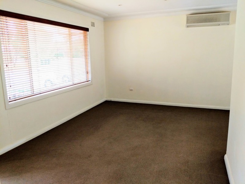 16 Sapphire Crescent, Tamworth NSW 2340