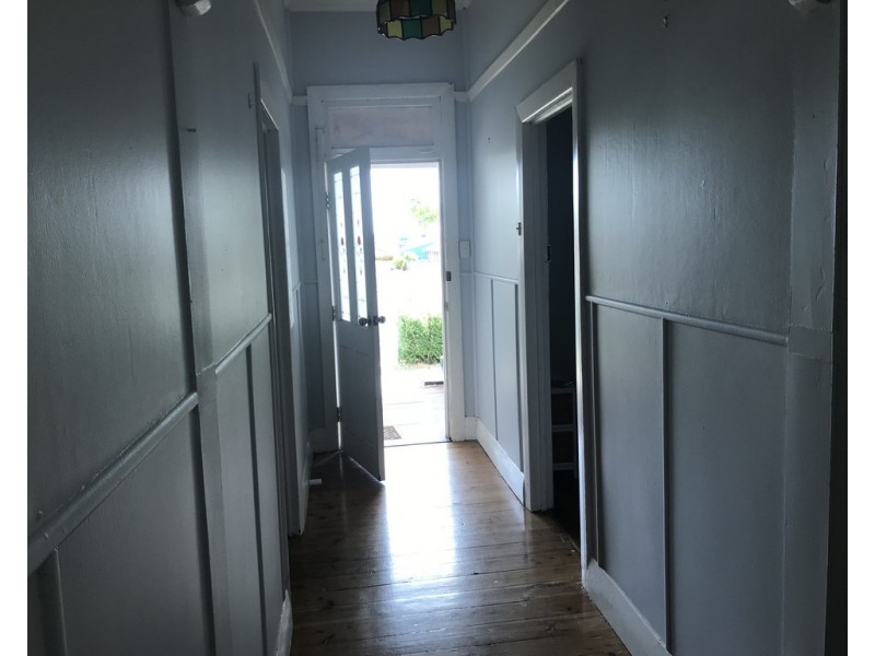 108 Denison Street, Tamworth NSW 2340