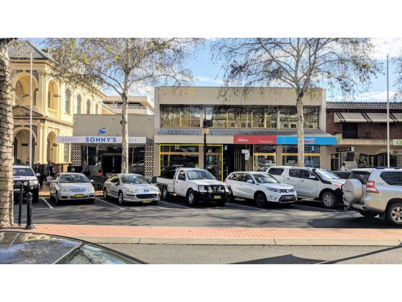 425 Peel Street, Tamworth NSW 2340