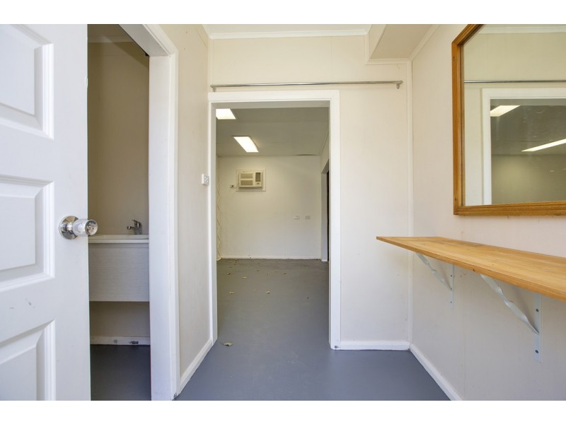 1 Swan Street, Tamworth NSW 2340