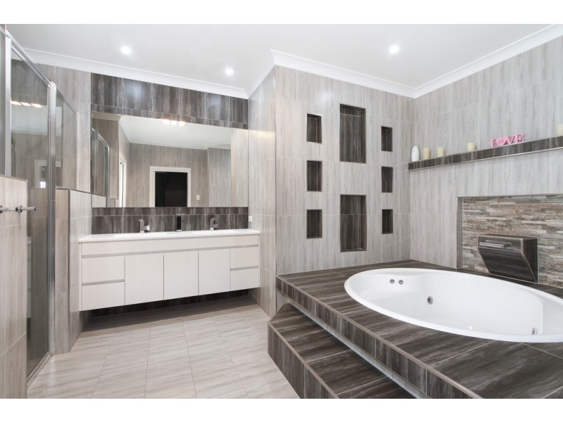 3 Jarrah Road, Tamworth NSW 2340