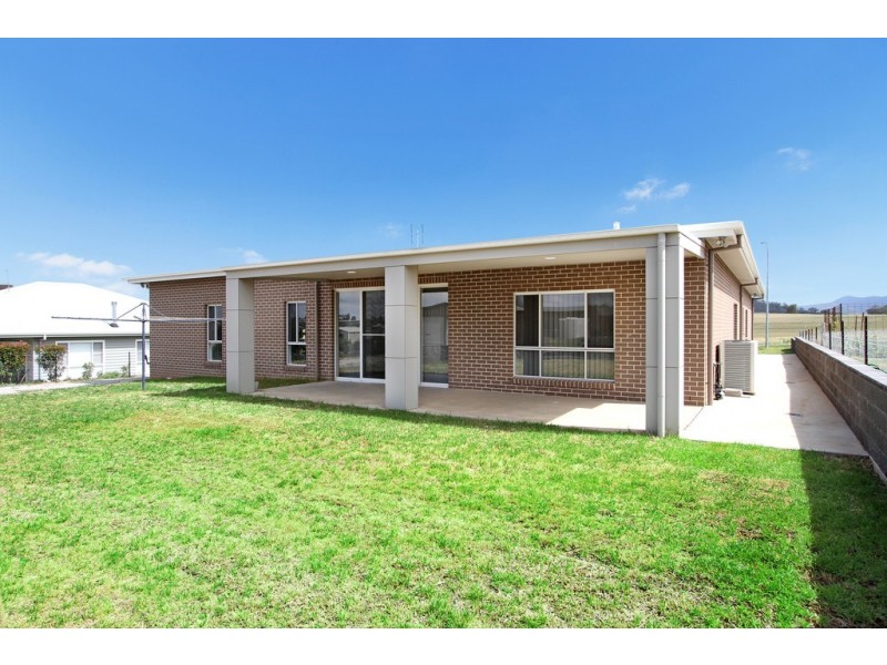 3 Jarrah Road, Tamworth NSW 2340