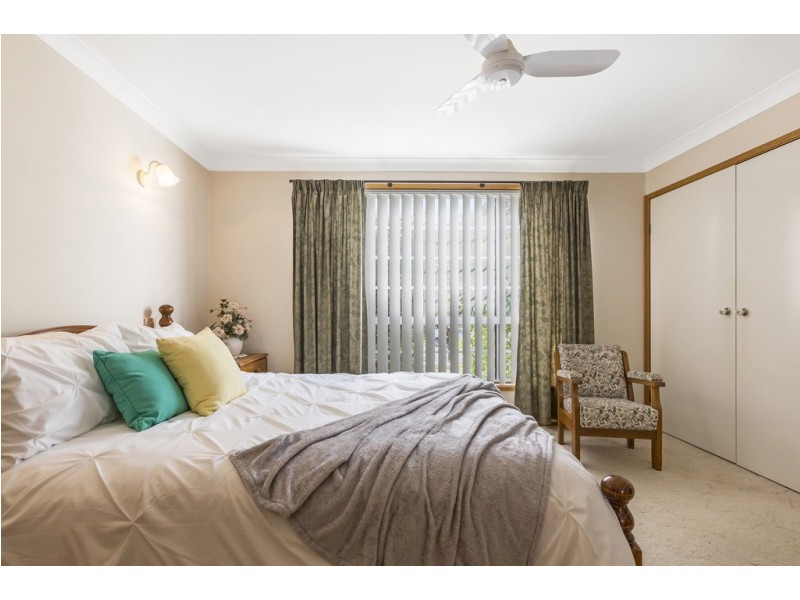 27 Windhover Crescent, Tamworth NSW 2340