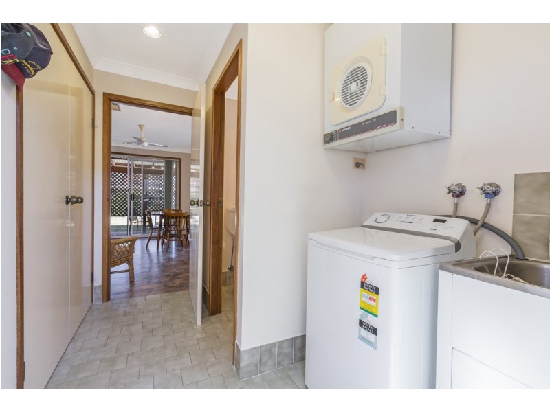 27 Windhover Crescent, Tamworth NSW 2340