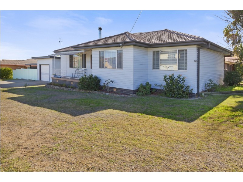 24 Cypress Street, Tamworth NSW 2340