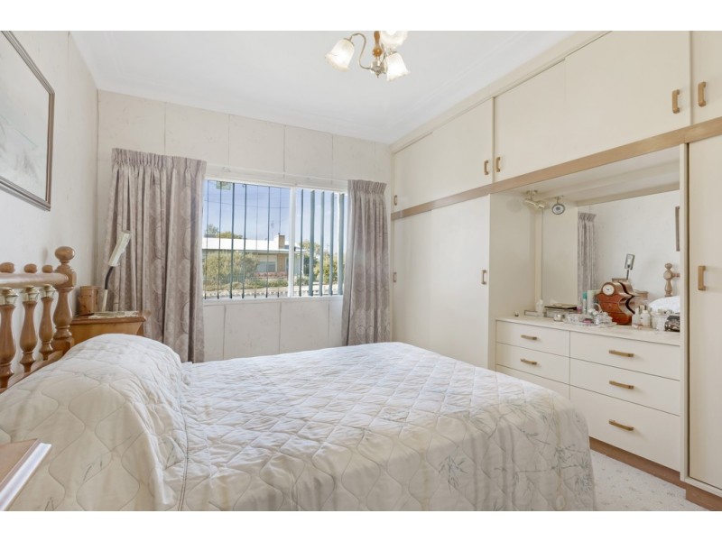 41 Oak Street, Tamworth NSW 2340