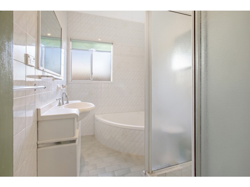 41 Oak Street, Tamworth NSW 2340