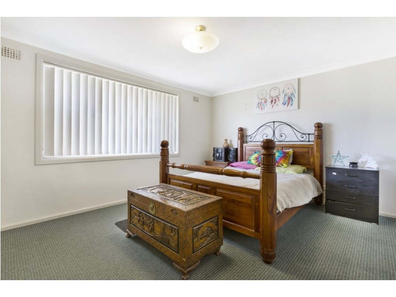 15 Larool Street, Tamworth NSW 2340