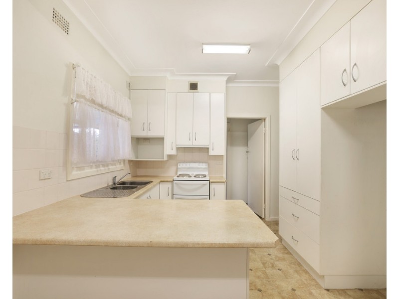 7 Kent Street, Tamworth NSW 2340