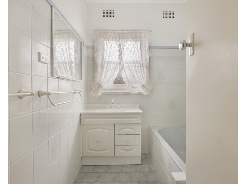 7 Kent Street, Tamworth NSW 2340