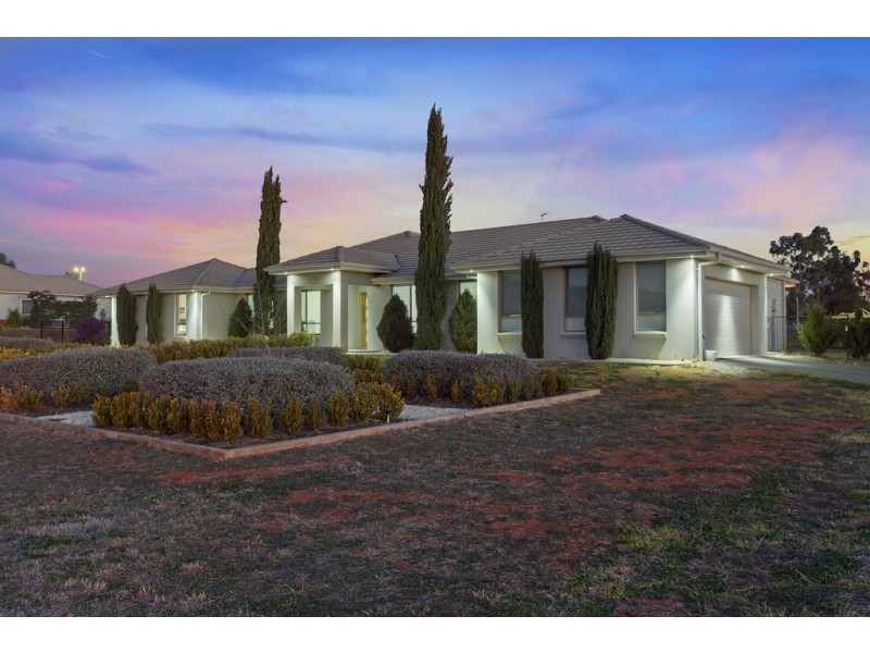 5 Sequoia Drive, Tamworth NSW 2340