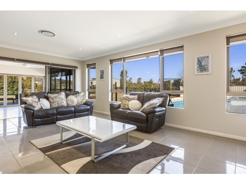 5 Sequoia Drive, Tamworth NSW 2340