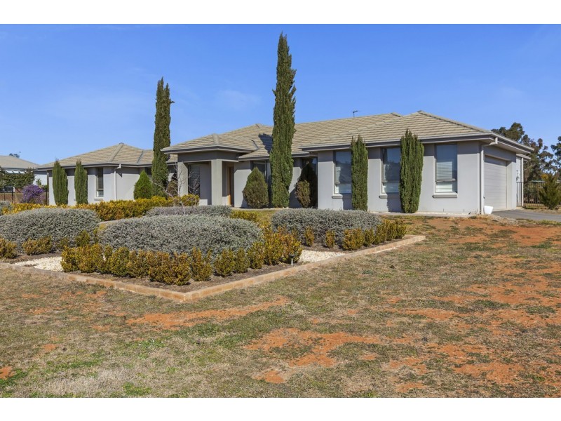 5 Sequoia Drive, Tamworth NSW 2340